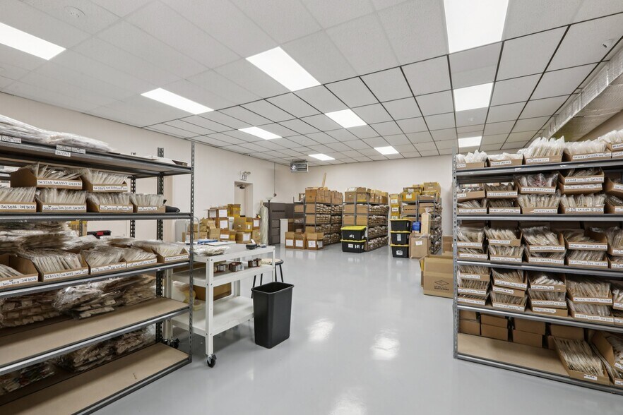 More Photos Of 7-9 Ridgefield, Ridgefield Park Flex For Lease