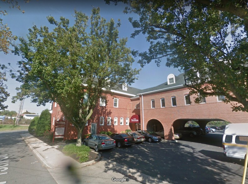 More Photos Of 1815 W 13th St, Wilmington Medical For Sale