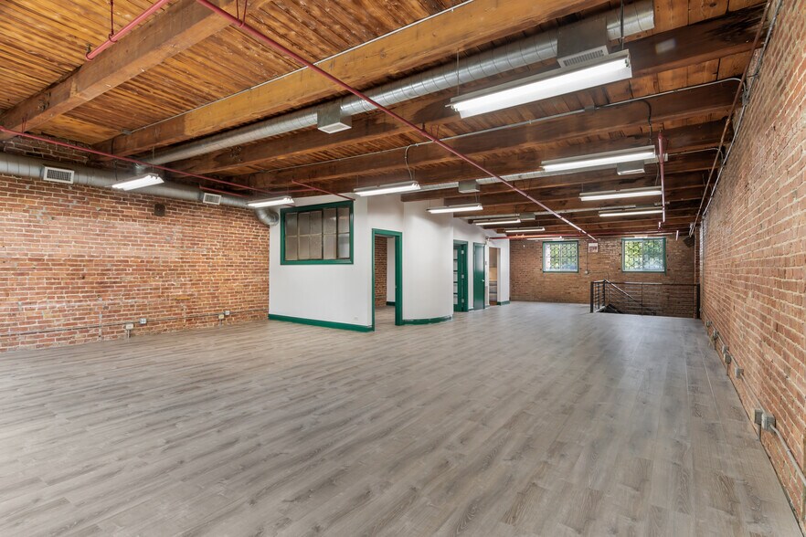More Photos Of 414 N Carpenter St, Chicago Unknown For Lease