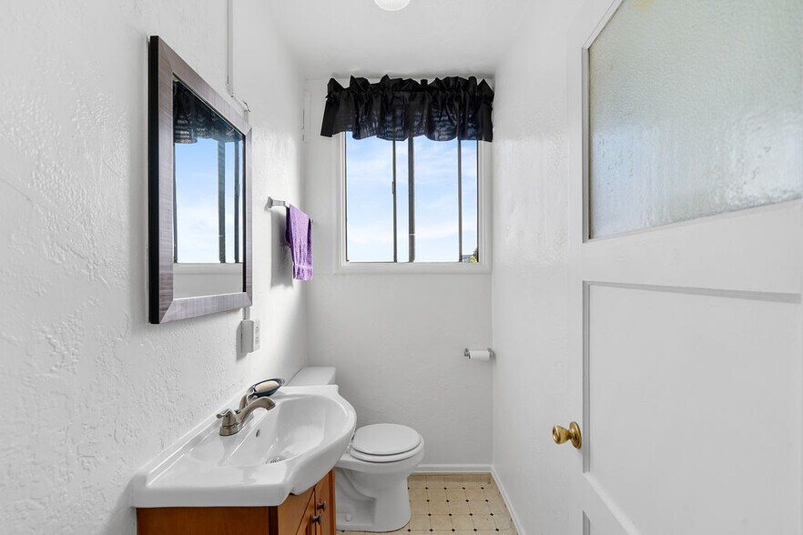 More Photos Of 220 Parker Ave, Rodeo Storefront Retail Residential For Sale
