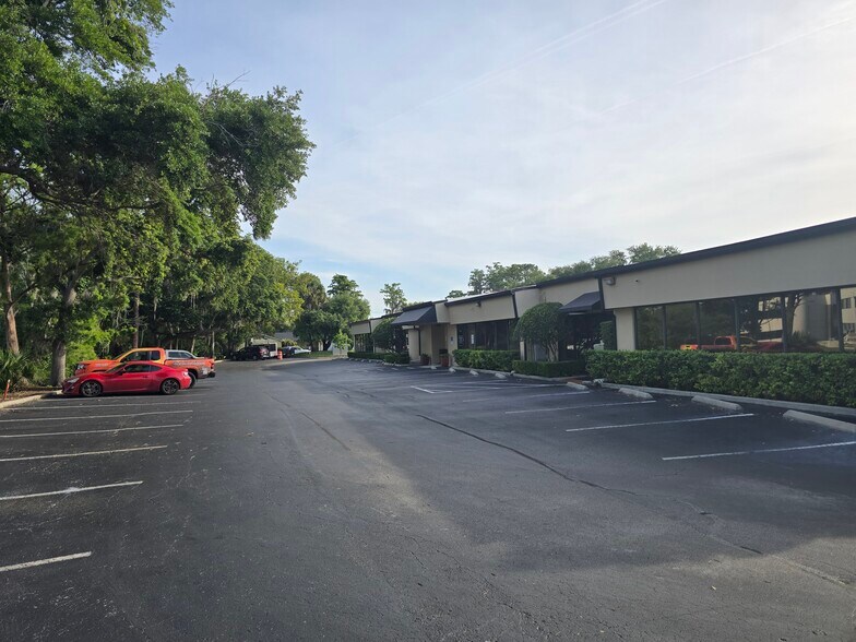 More Photos Of 2221 Lee Rd, Winter Park Office For Lease