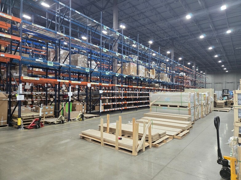 More Photos Of 5855 Carbonmill Dr, South Bend Distribution For Lease