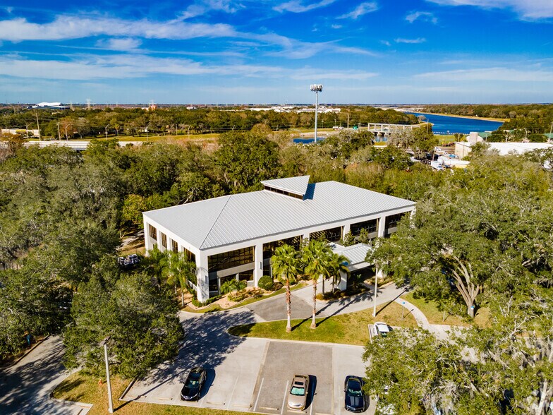 More Photos Of 3812 Coconut Palm Dr, Tampa Office For Lease