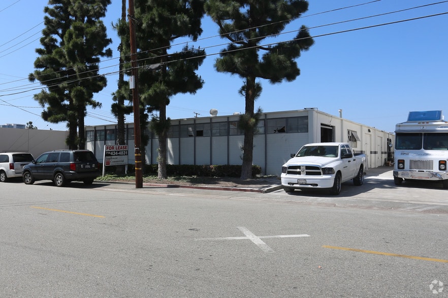 Primary Photo Of 3002-3012 Halladay St, Santa Ana Warehouse For Lease