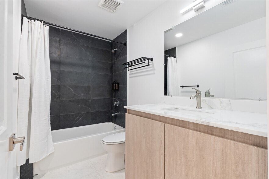 More Photos Of 1212 NW 6th Ct, Fort Lauderdale Apartments For Sale