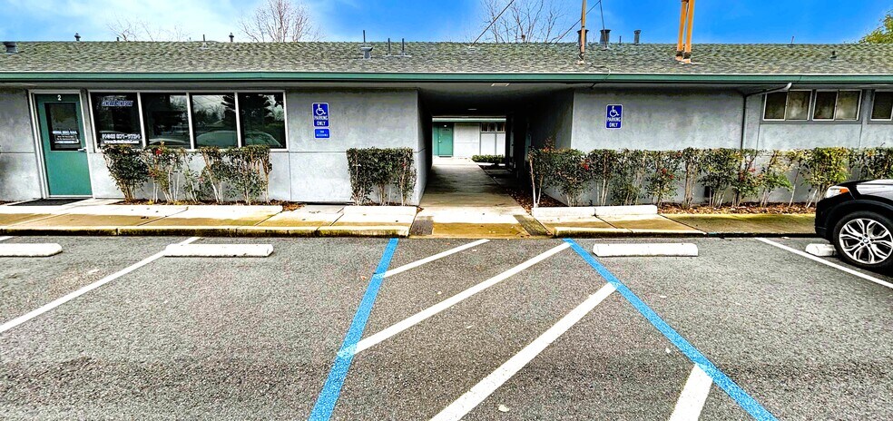 More Photos Of 281 E Hamilton Ave, Campbell Medical For Lease