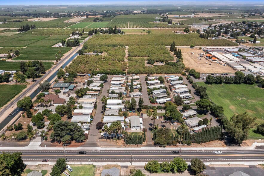 More Photos Of 11819 Yosemite Blvd, Waterford Manufactured Housing Mobile Home Park For Sale