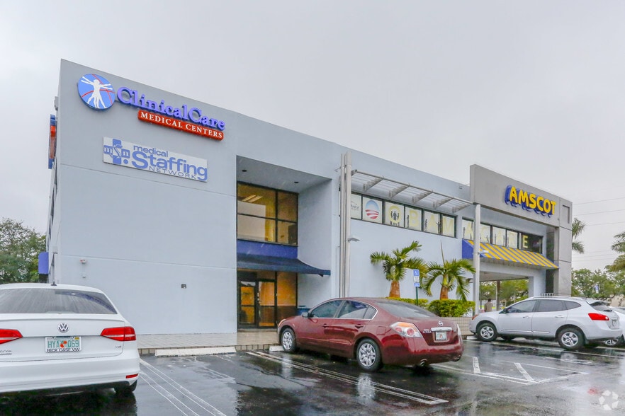 More Photos Of 18590 NW 67th Ave, Miami Lakes Office For Lease