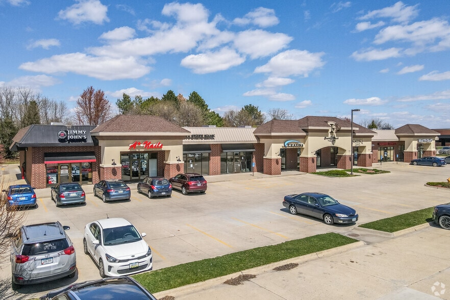 Primary Photo Of 12871 University Ave, Clive Unknown For Lease