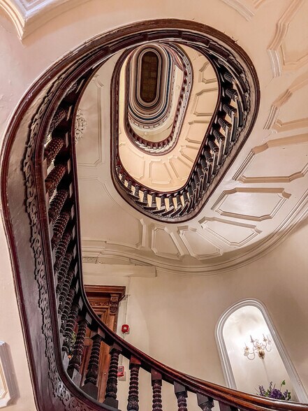 More Photos Of 103 W Monument St, Baltimore Apartments For Sale