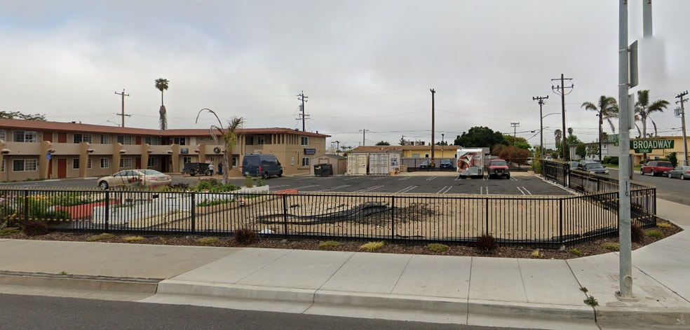 Primary Photo Of 1107 N Broadway, Santa Maria Land For Sale