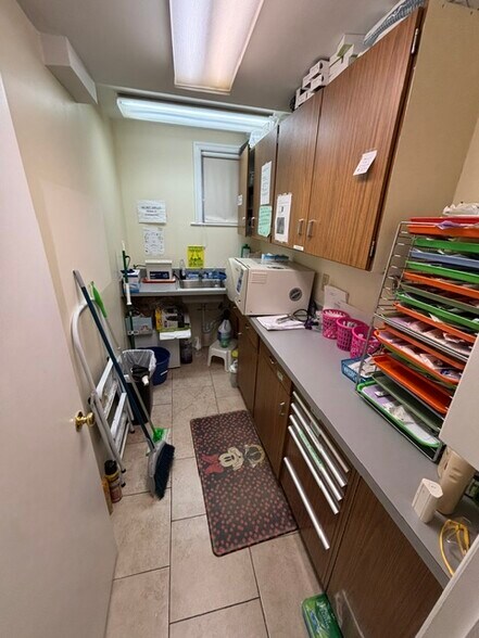 More Photos Of 259 Kinderkamack Rd, Westwood Office Residential For Lease