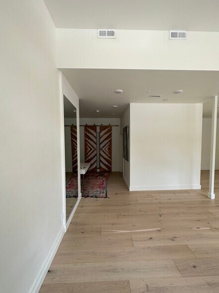 More Photos Of 395 Colorado, Telluride Storefront Retail Office For Lease