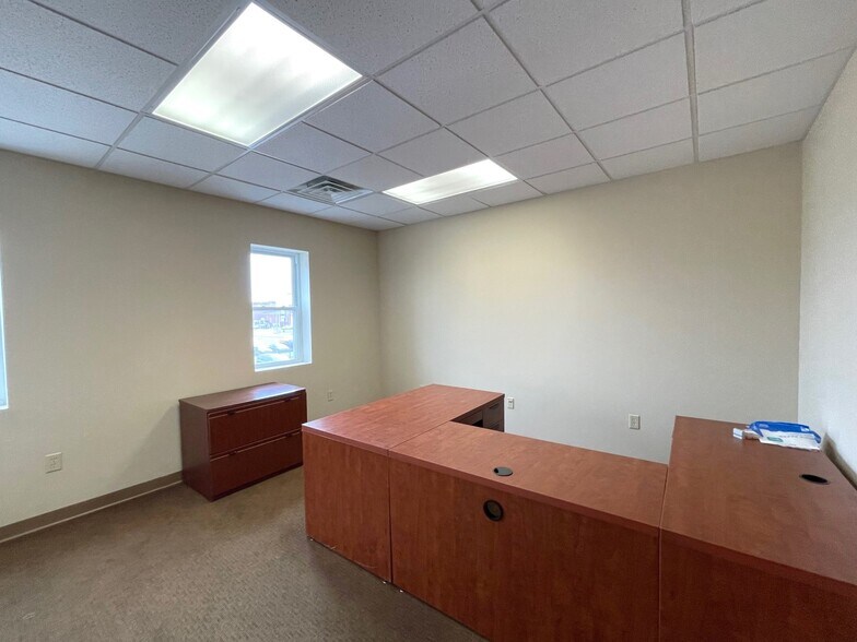 More Photos Of 530 Walnut Ave NE, Canton Storefront Retail Office For Sale