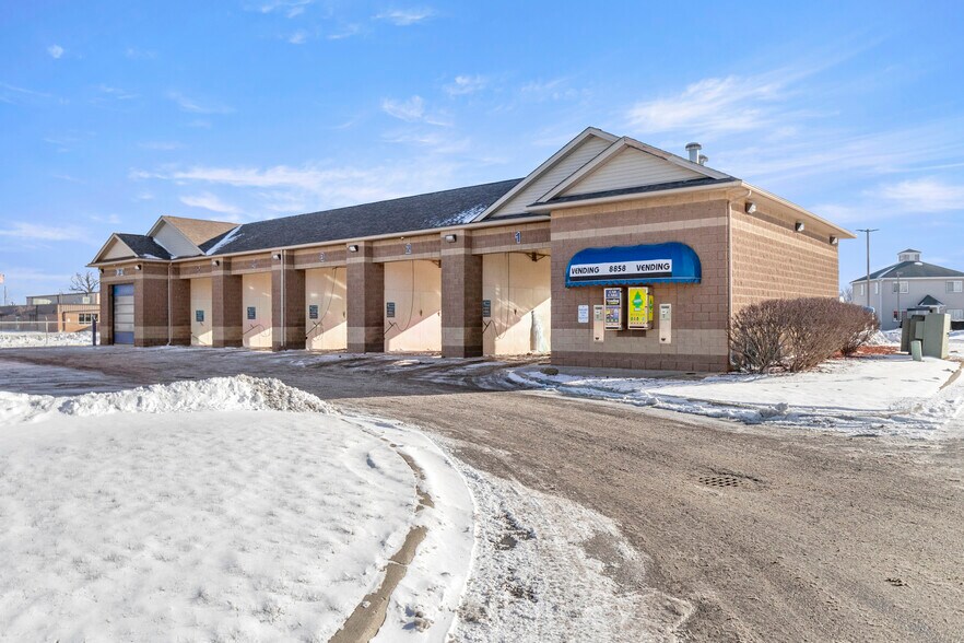 More Photos Of 8858 N Telegraph Rd, Newport Carwash For Sale