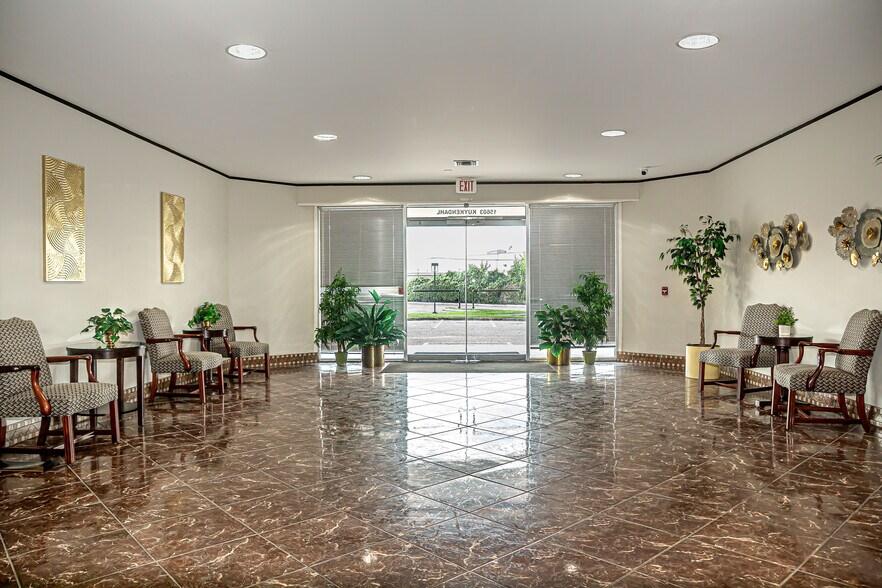More Photos Of 15603 Kuykendahl Rd, Houston Office For Lease