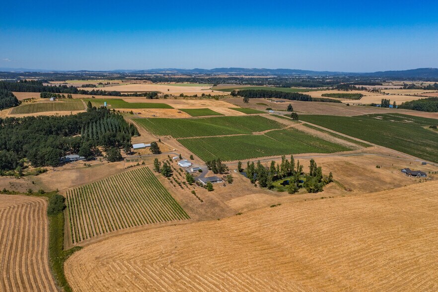 More Photos Of 10845 Brateng Rd, Monmouth Winery Vineyard For Sale