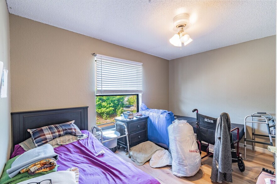 More Photos Of 4407 Millwood Rd, Spring Hill Assisted Living For Sale