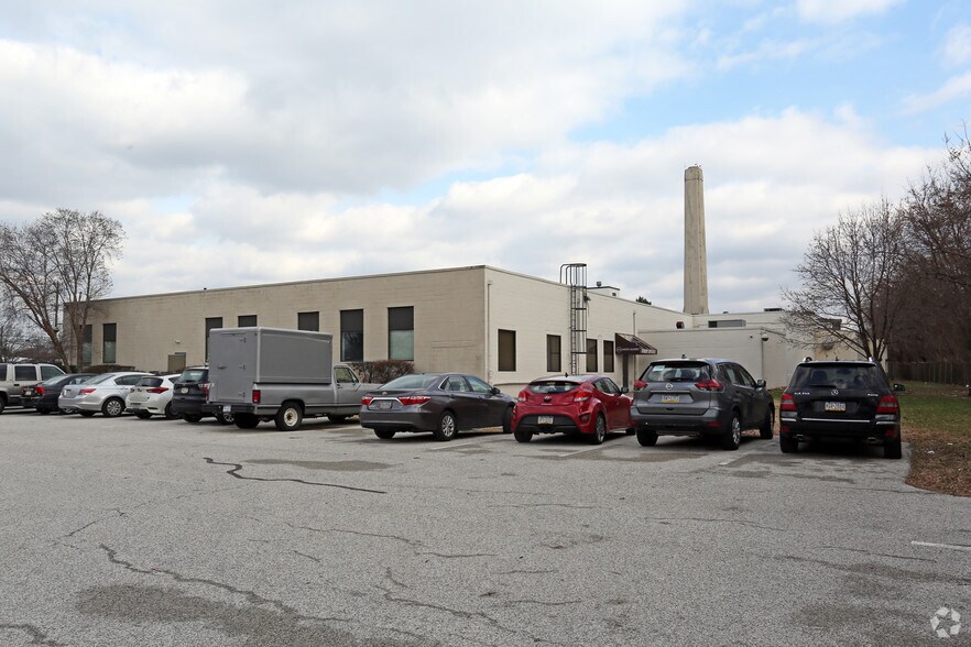 More Photos Of 50 W Powhattan Ave, Essington Light Manufacturing For Lease