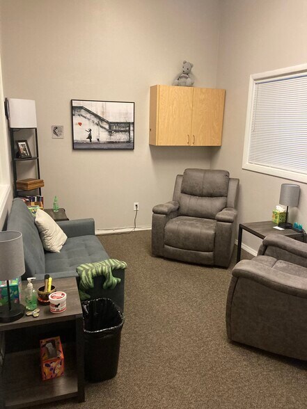 More Photos Of 5920 N Government Way, Coeur d'Alene Office For Lease