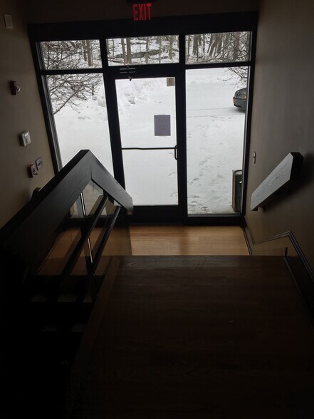 More Photos Of 10 Boice Rd, Hyde Park Medical For Sale