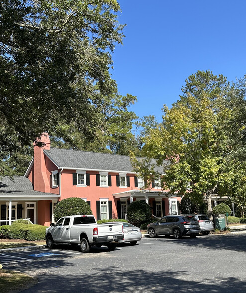 Primary Photo Of 10 Pinckney Colony Rd, Bluffton Office For Lease