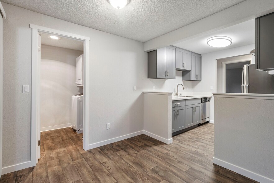 More Photos Of 34007 1st Cir S, Federal Way Multifamily For Sale