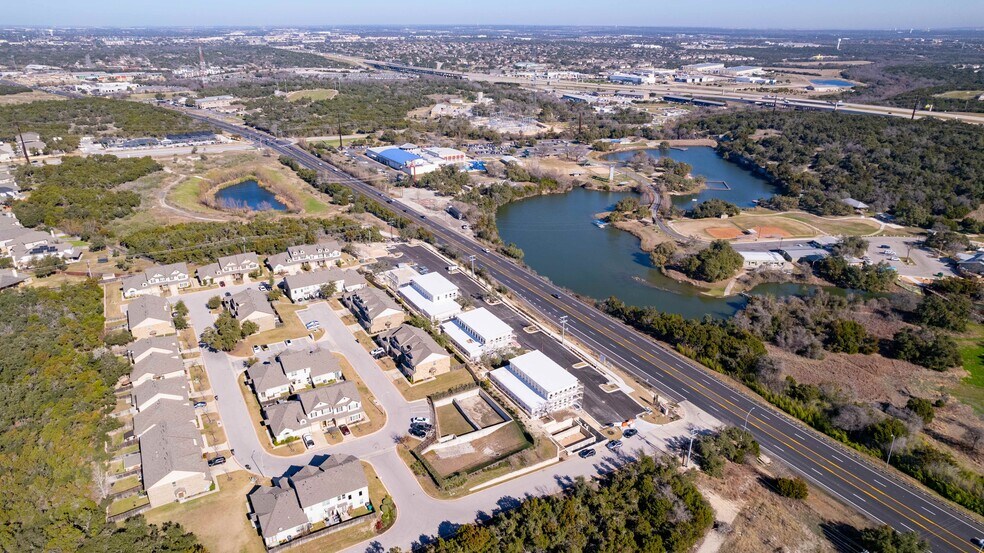 More Photos Of 1651 S Bell Blvd, Cedar Park Storefront Retail Office For Sale