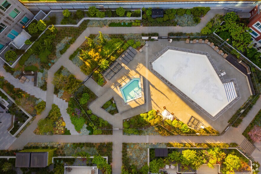 More Photos Of 1000 3rd St, San Francisco General Retail For Lease