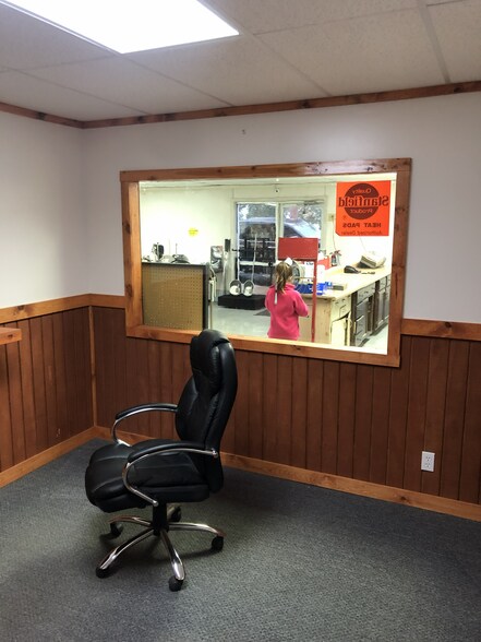 More Photos Of 496 IN-26, Frankfort Office For Sale