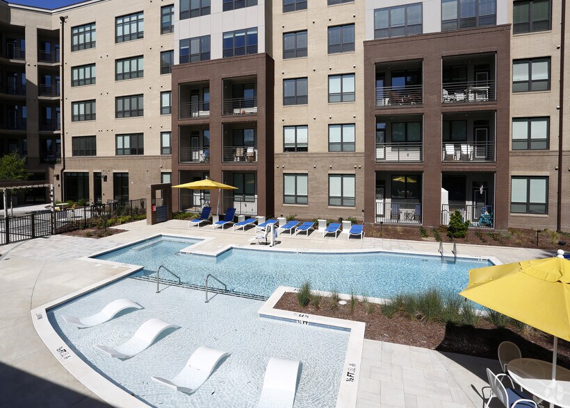 More Photos Of 810 9th St, Durham Apartments For Lease