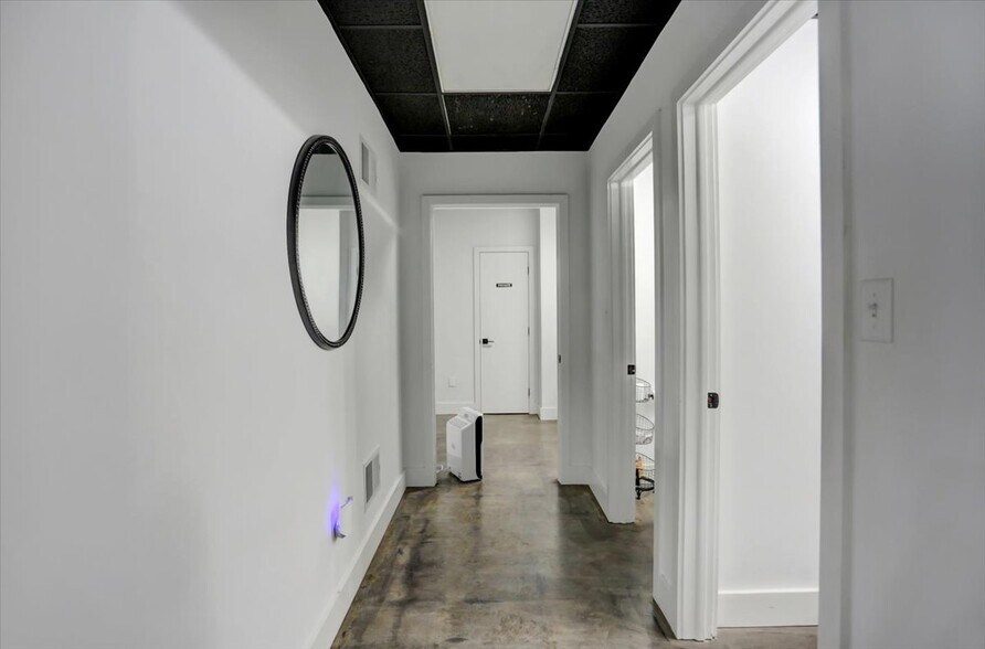 More Photos Of 140 W Orange St, Shippensburg Storefront For Sale