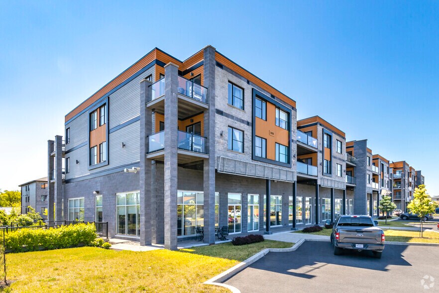 More Photos Of 1499 Ch De Chambly, Carignan Apartments For Sale