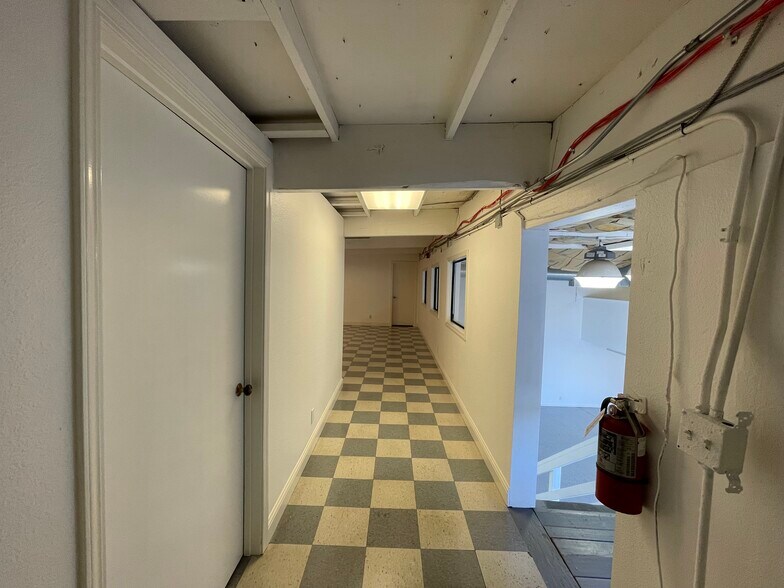 More Photos Of 1925 Francisco Blvd E, San Rafael Light Manufacturing For Lease