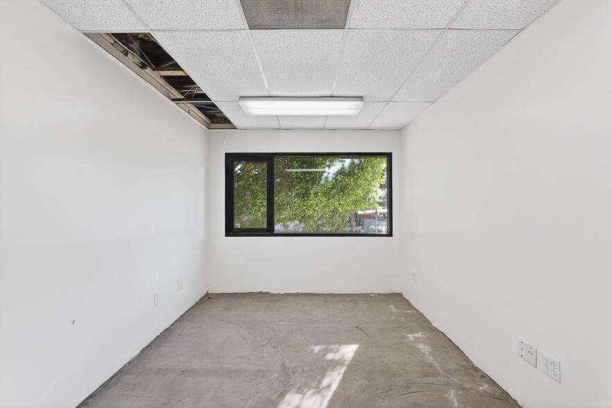 More Photos Of 5411 Valley Blvd, Los Angeles Warehouse For Lease