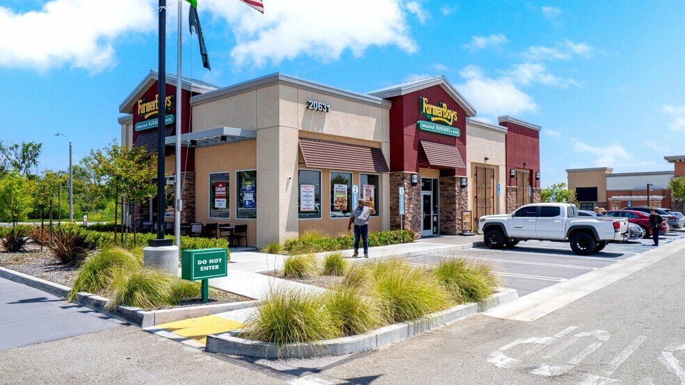 More Photos Of 20641 Van Buren Blvd, Riverside Unknown For Lease