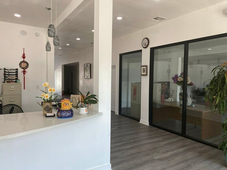 More Photos Of 19104 Norwalk Blvd, Artesia Storefront For Lease