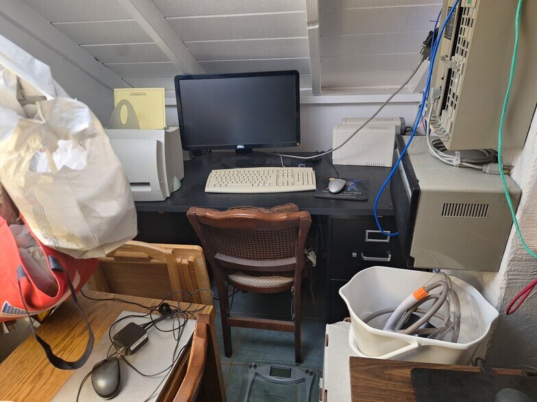 More Photos Of 1105 Camino Del Mar, Del Mar Storefront Retail Residential For Lease