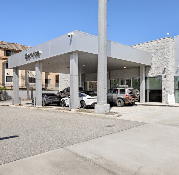 More Photos Of 1919 N Lakewood Blvd, Long Beach Auto Dealership For Sale