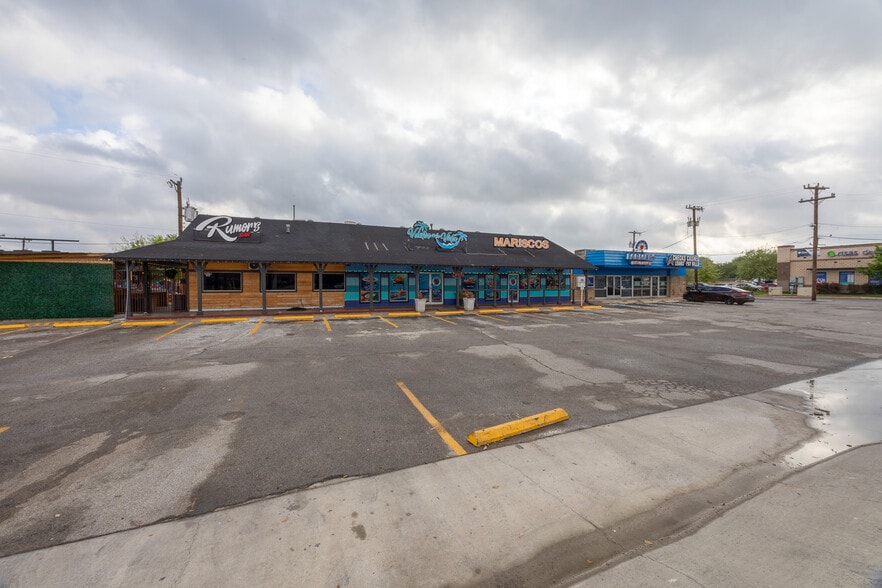 Primary Photo Of 7911 Culebra Rd, San Antonio Restaurant For Sale