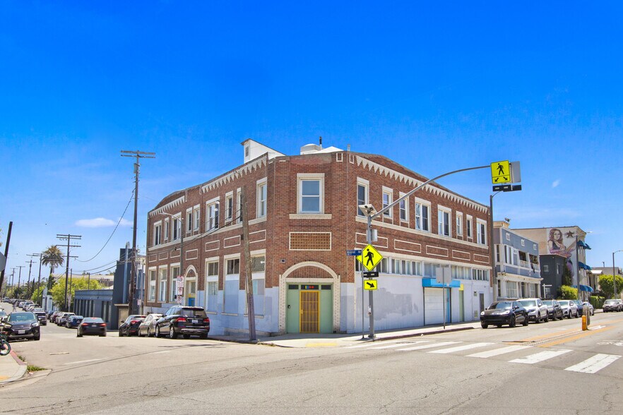 Primary Photo Of 110 Mildred Ave, Venice Apartments For Sale