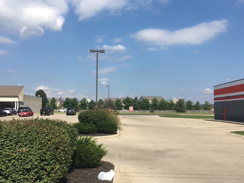 More Photos Of 928 W State St, Trenton Drugstore For Lease