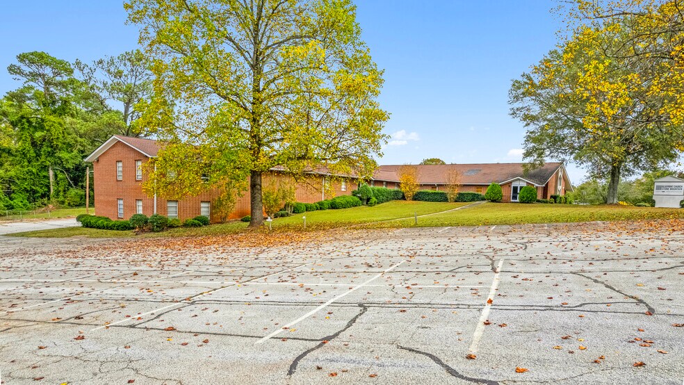 More Photos Of 4528 Rockbridge Rd, Stone Mountain Religious Facility For Sale