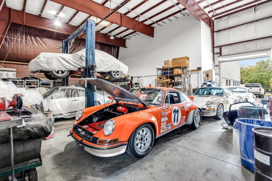 More Photos Of 3709 Interstate Park Rd S, Riviera Beach Light Manufacturing For Sale