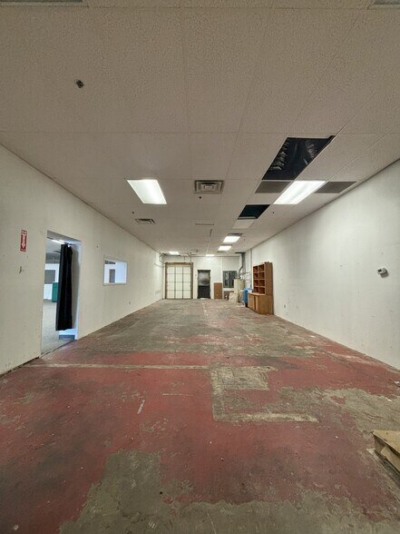 More Photos Of 644 N 12th St, Murray Unknown For Lease