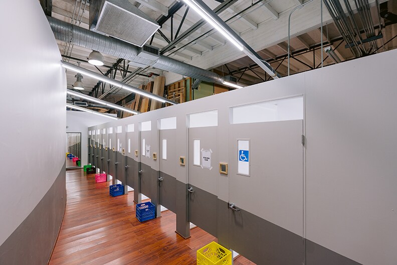 More Photos Of 622 State St, Santa Barbara Storefront For Sale