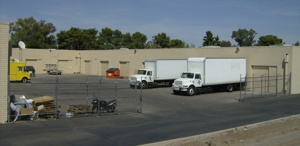 More Photos Of 2323 E Magnolia St, Phoenix Warehouse For Lease