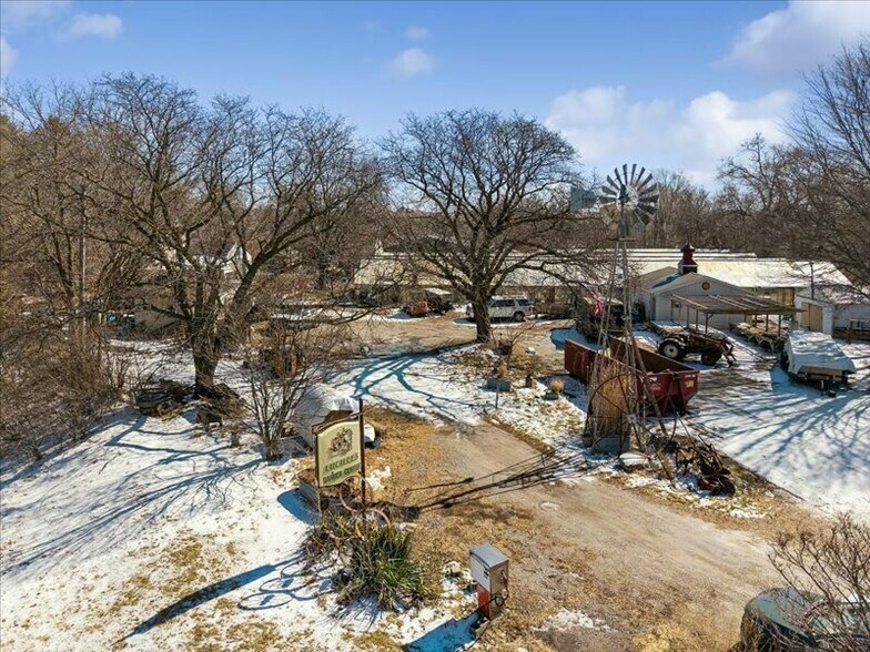 More Photos Of 2005 NE Hubbell Ave, Bondurant Industrial For Sale