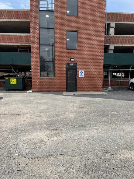 More Photos Of 131 Main St, Hackensack Office For Lease