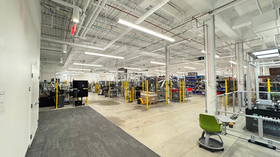 More Photos Of 100 Cambridge St, Charlestown Light Manufacturing For Lease